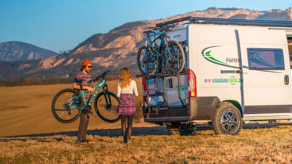 Nosič bicyklov na karavane